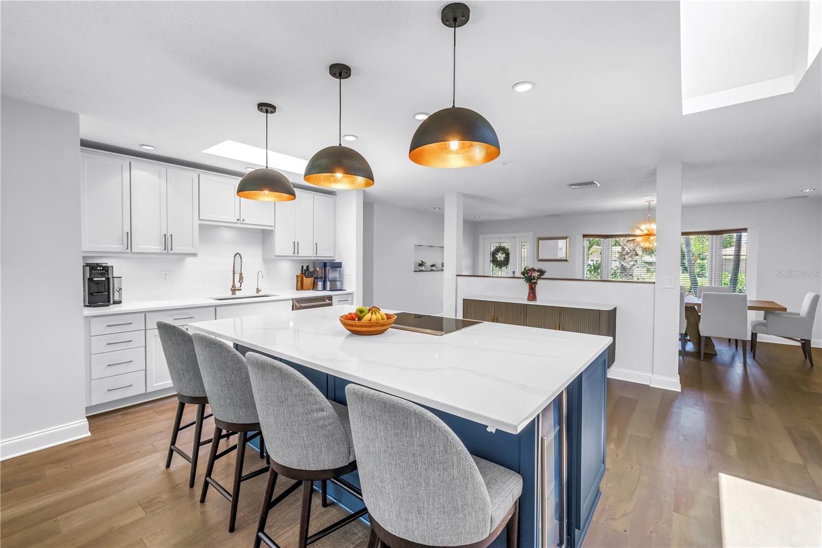 Image 17 of 75 For 4096 38th Street S