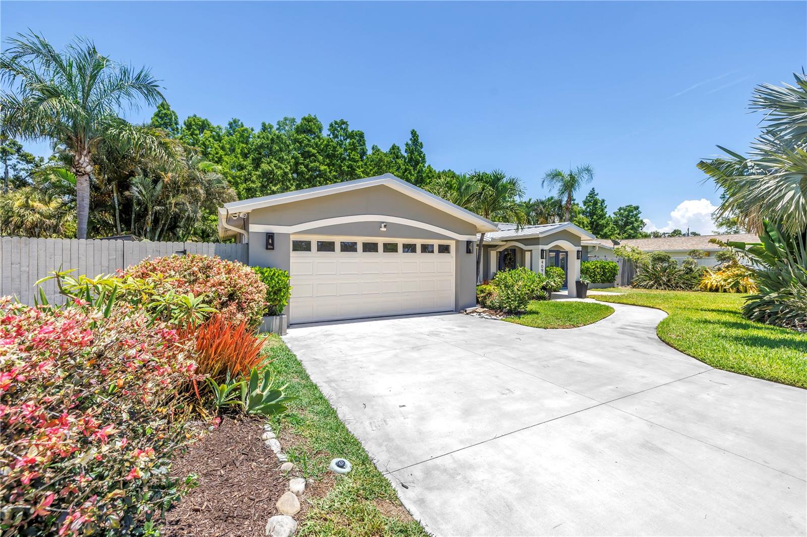 Image 2 of 75 For 4096 38th Street S