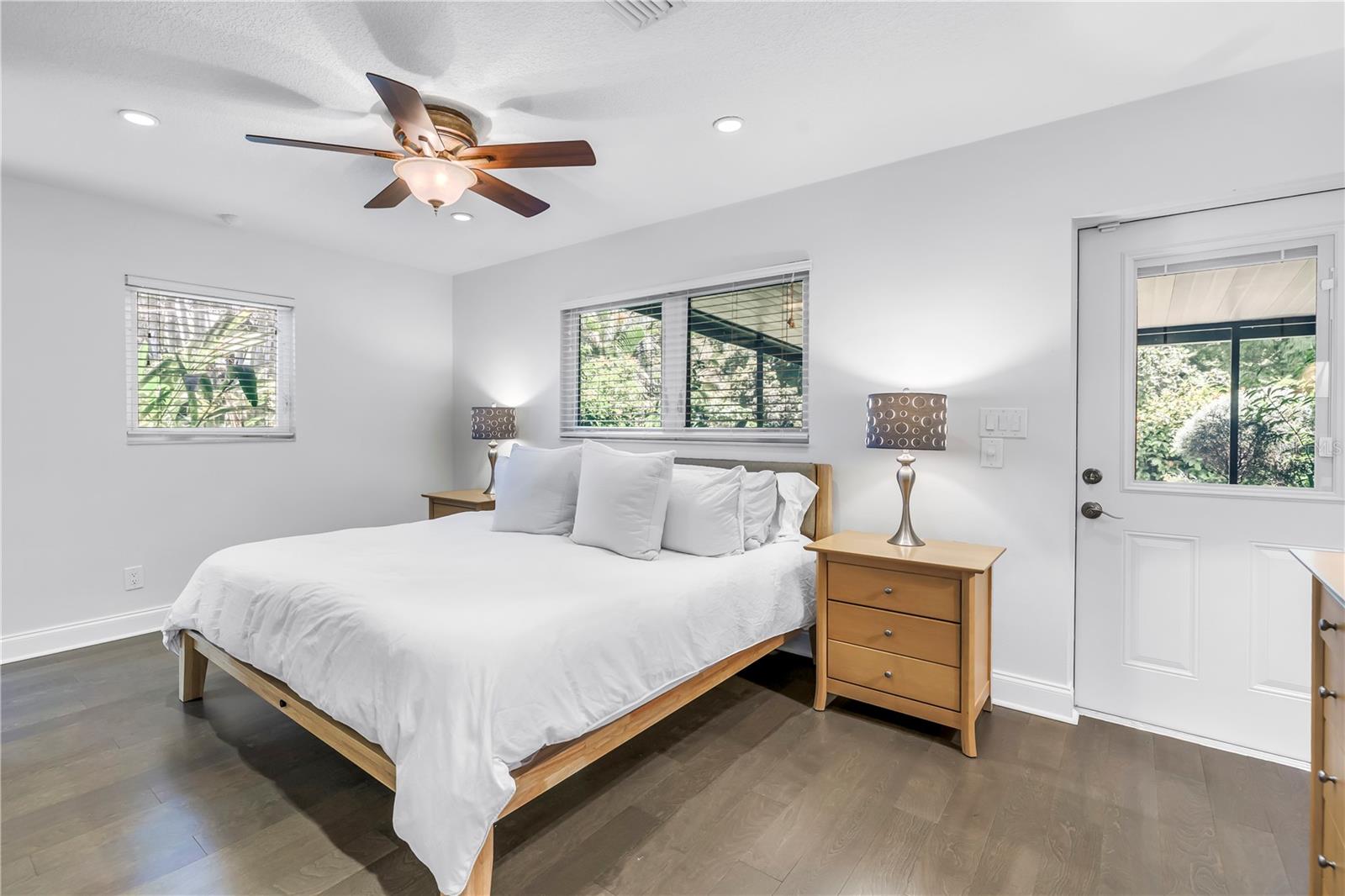Image 25 of 75 For 4096 38th Street S