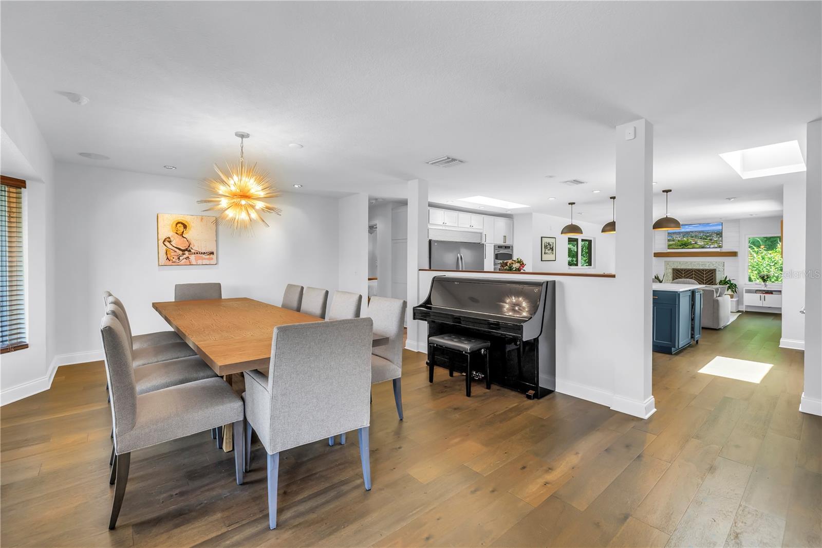 Image 5 of 75 For 4096 38th Street S