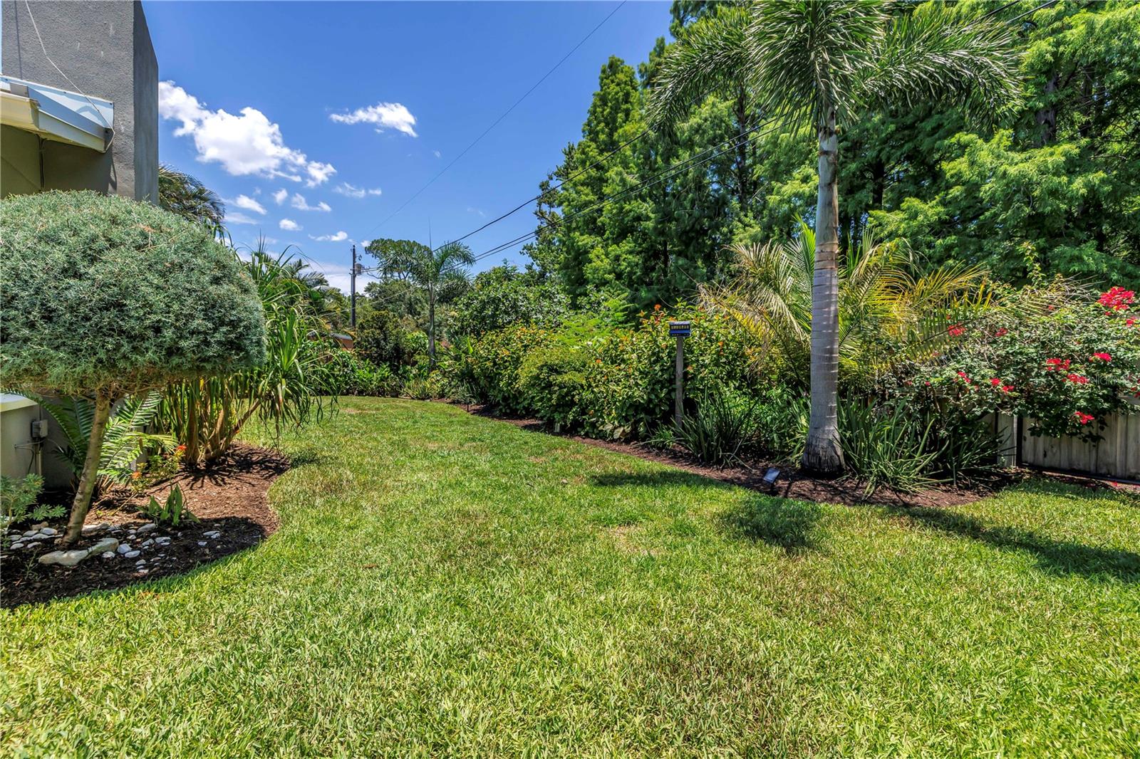 Image 58 of 75 For 4096 38th Street S