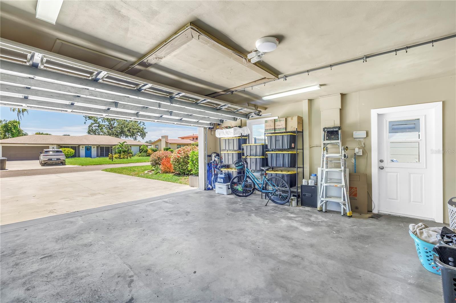 Image 66 of 75 For 4096 38th Street S