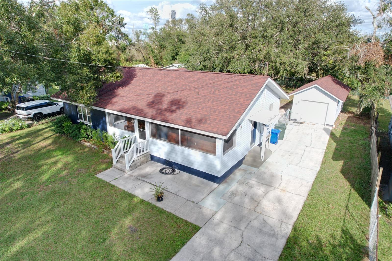 Image 6 of 59 For 1938 Fern Road