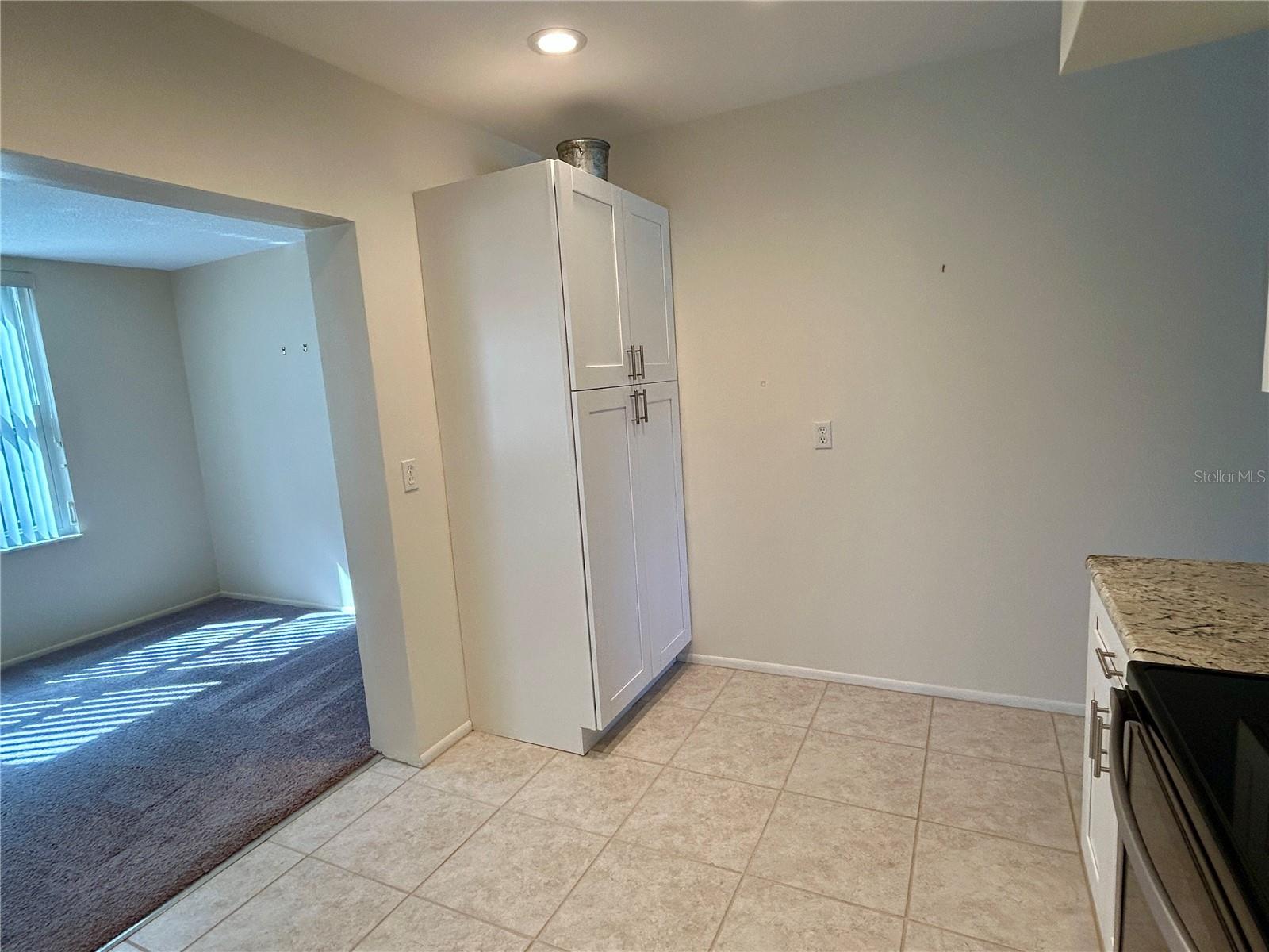 Image 11 of 54 For 2070 World Parkway Boulevard 36