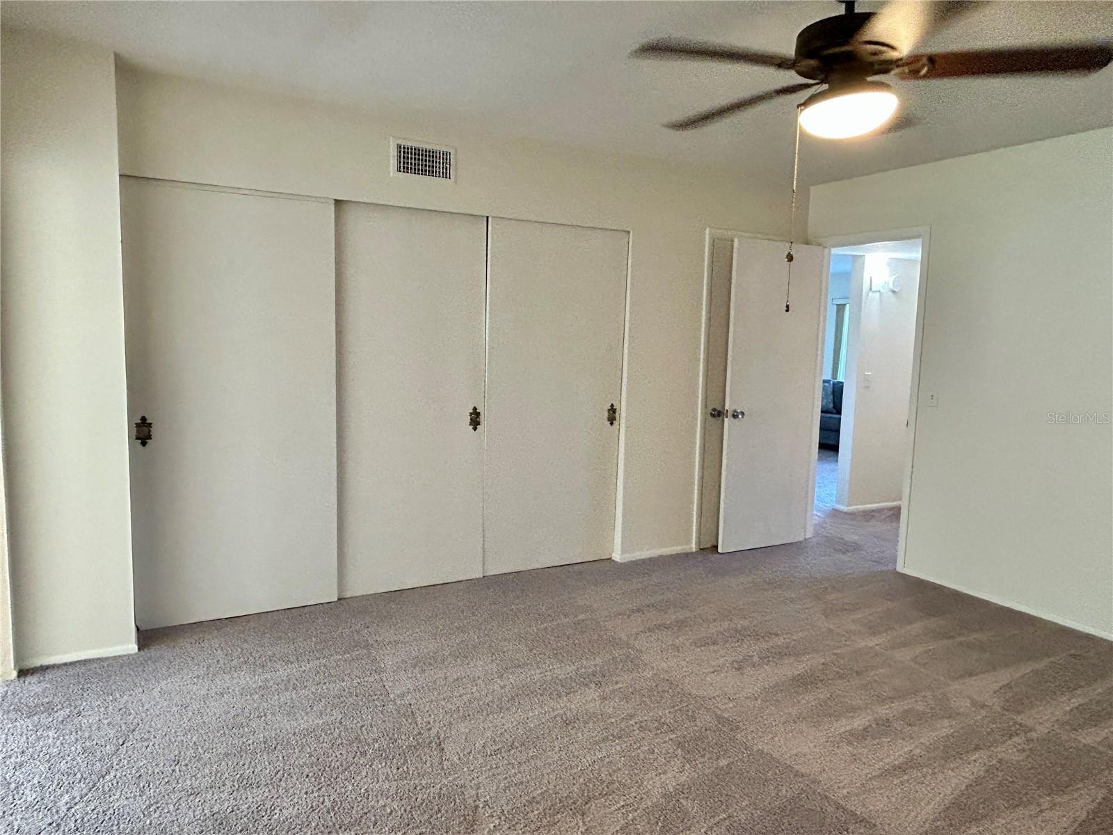 Image 19 of 54 For 2070 World Parkway Boulevard 36