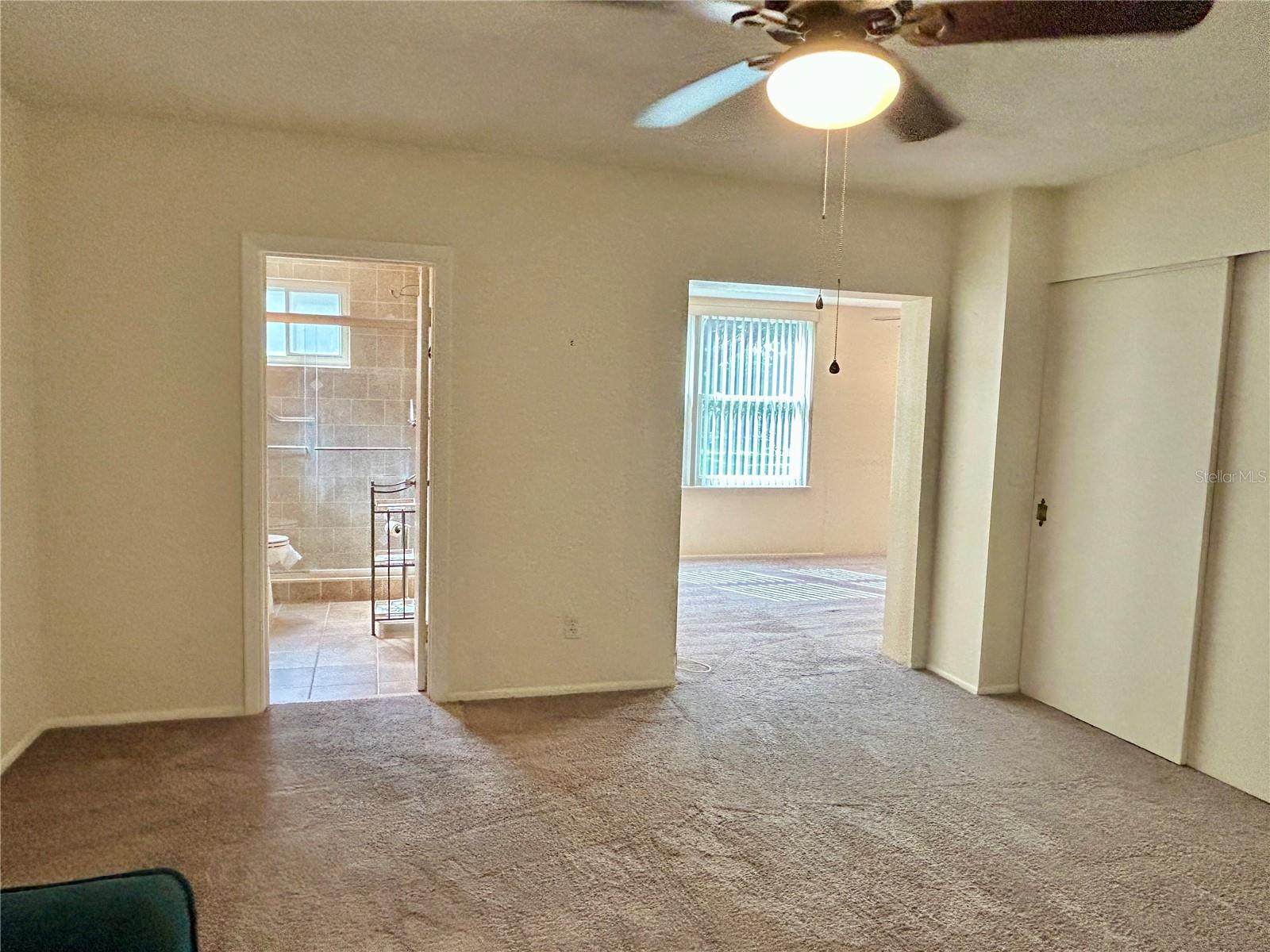 Image 22 of 54 For 2070 World Parkway Boulevard 36