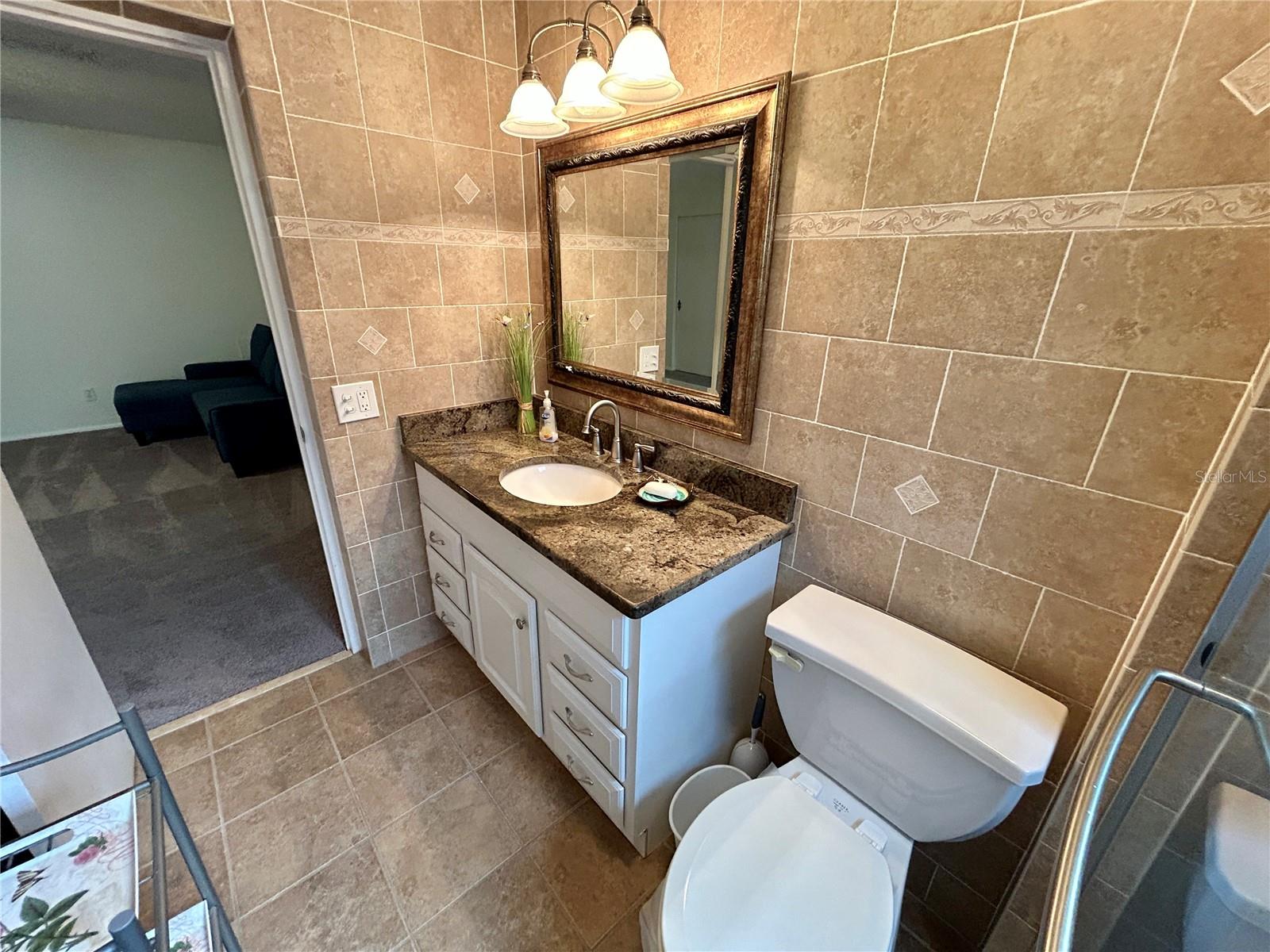 Image 25 of 54 For 2070 World Parkway Boulevard 36