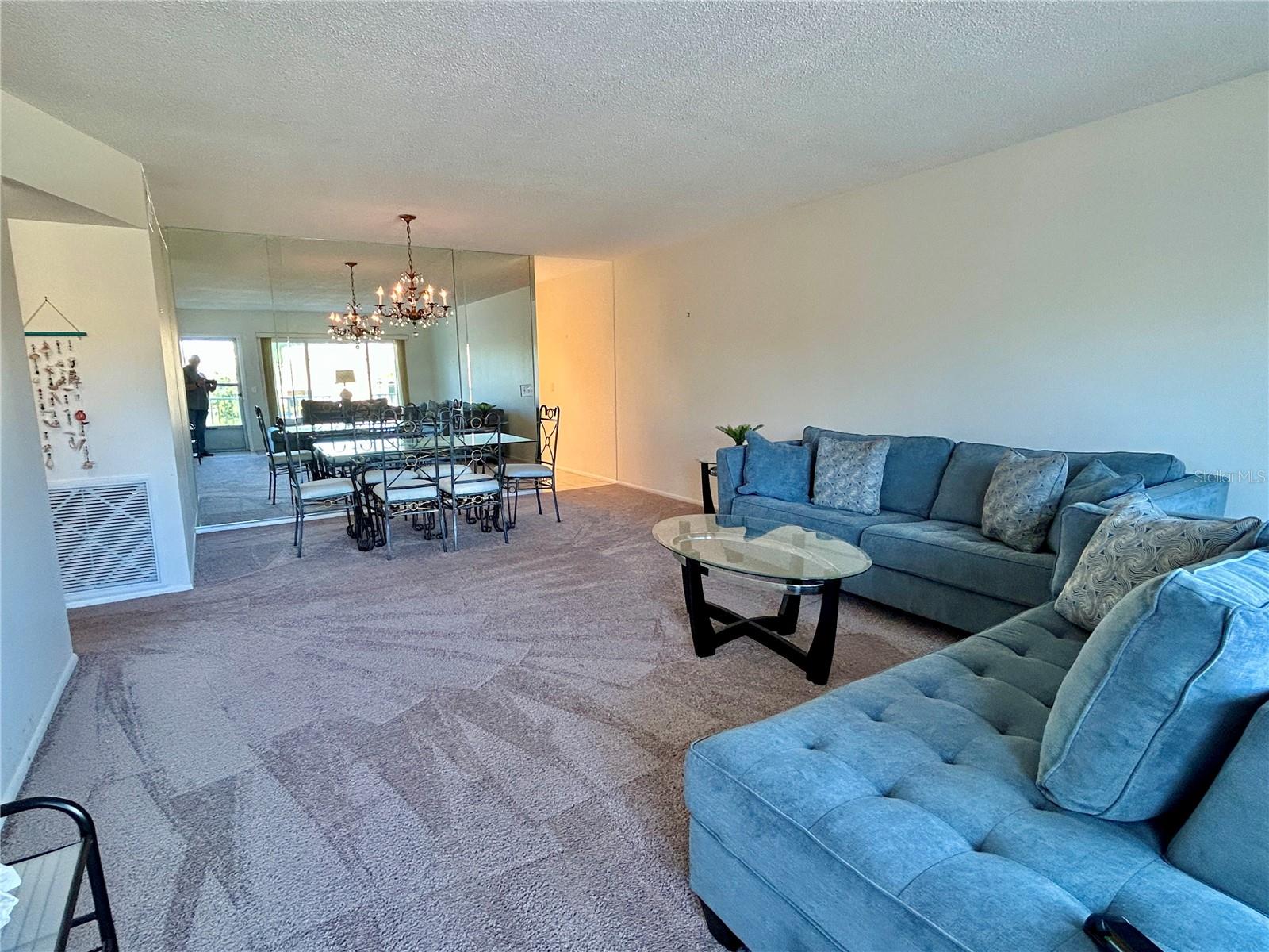 Image 4 of 54 For 2070 World Parkway Boulevard 36
