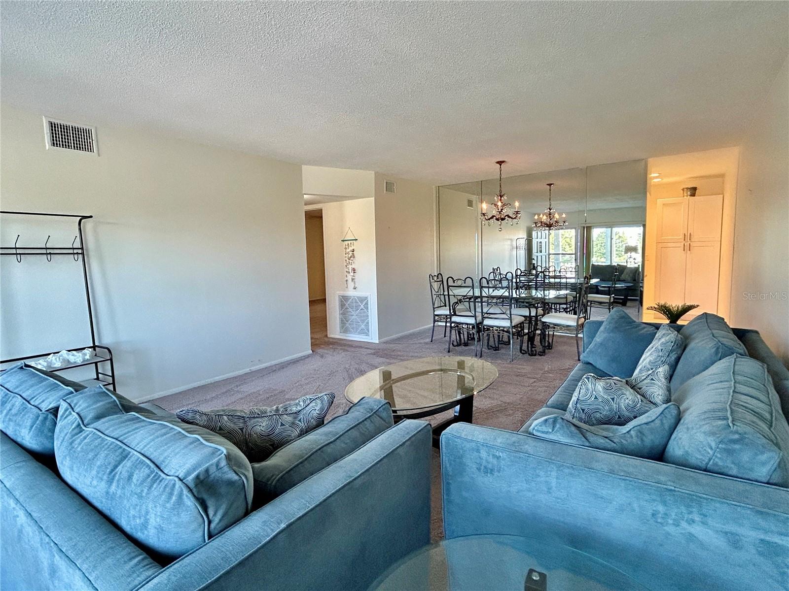 Image 5 of 54 For 2070 World Parkway Boulevard 36