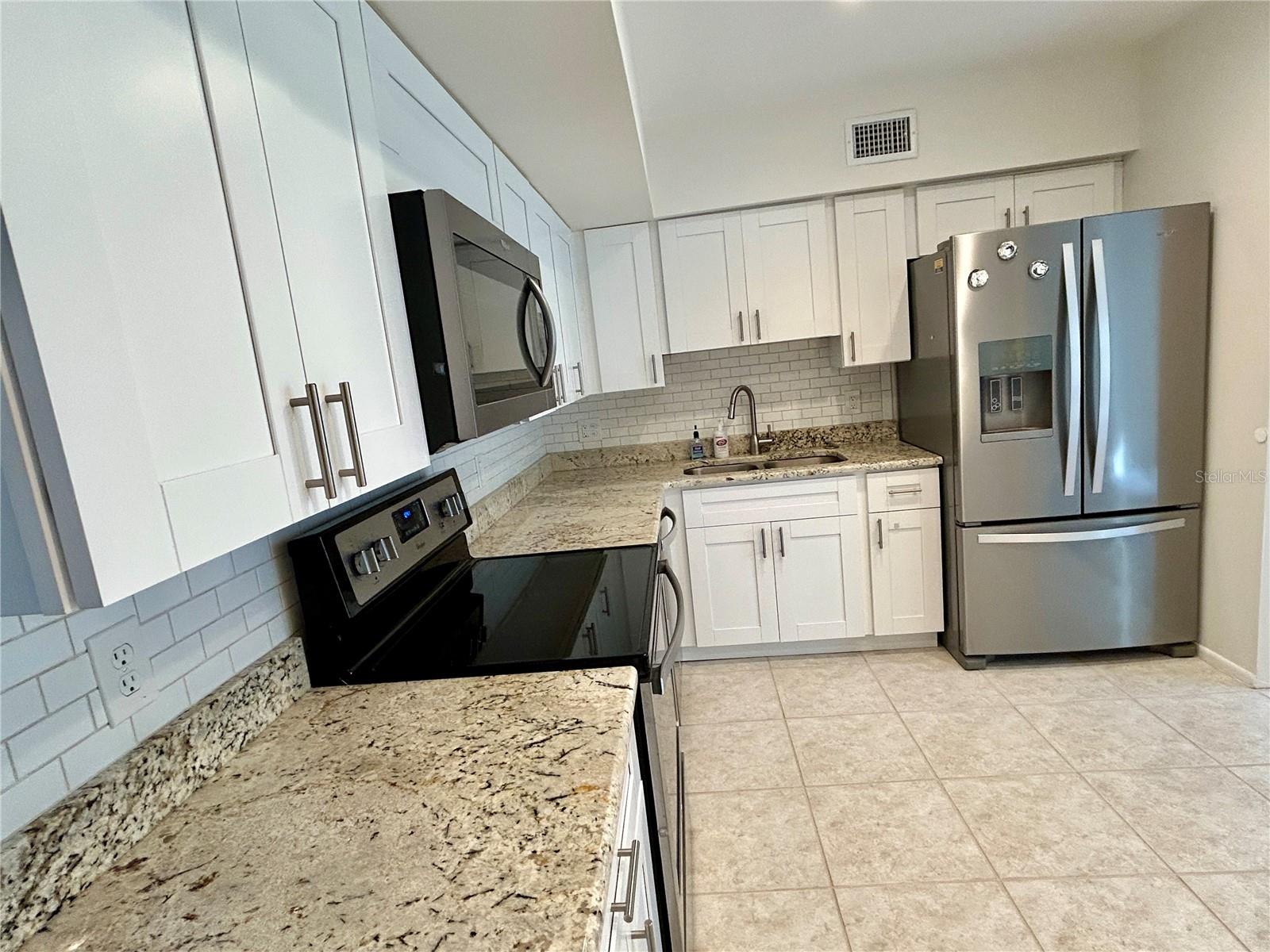 Image 8 of 54 For 2070 World Parkway Boulevard 36