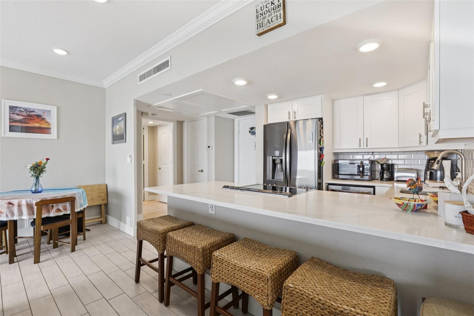 Image 8 of 42 For 880 Mandalay Avenue C513