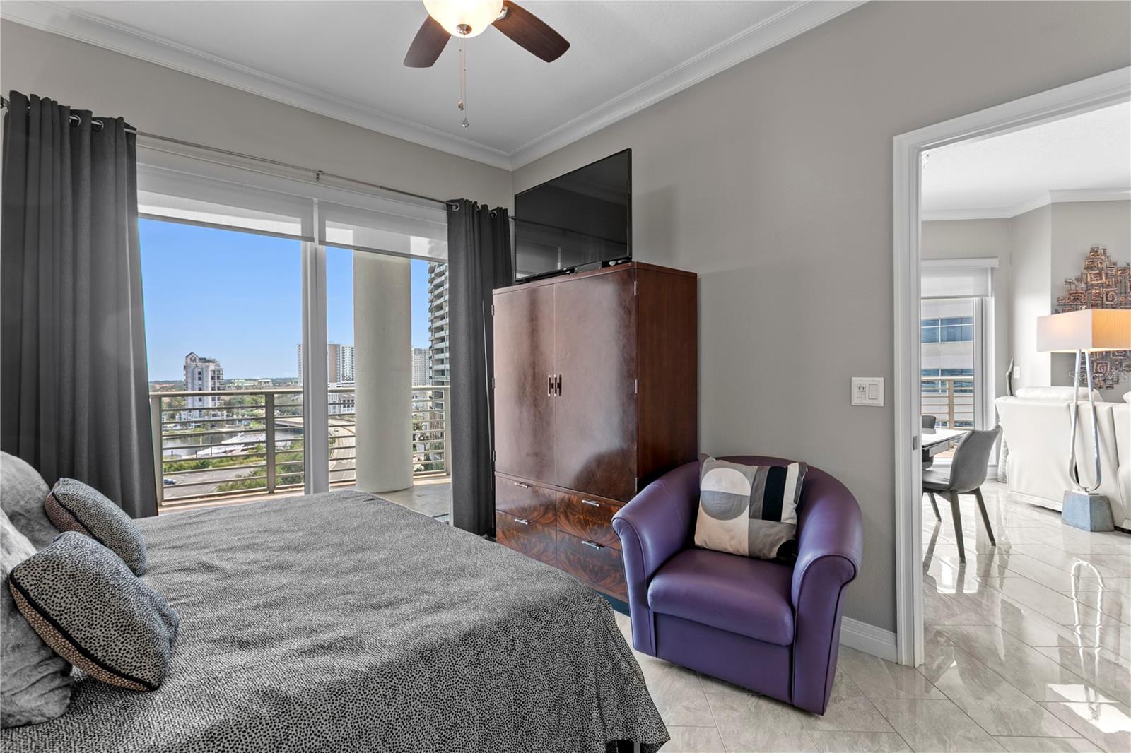 Image 12 of 60 For 449 12th Street 1004