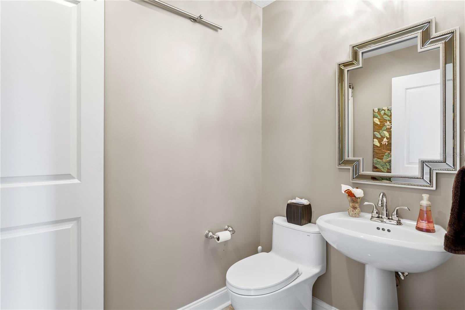 Image 21 of 60 For 449 12th Street 1004