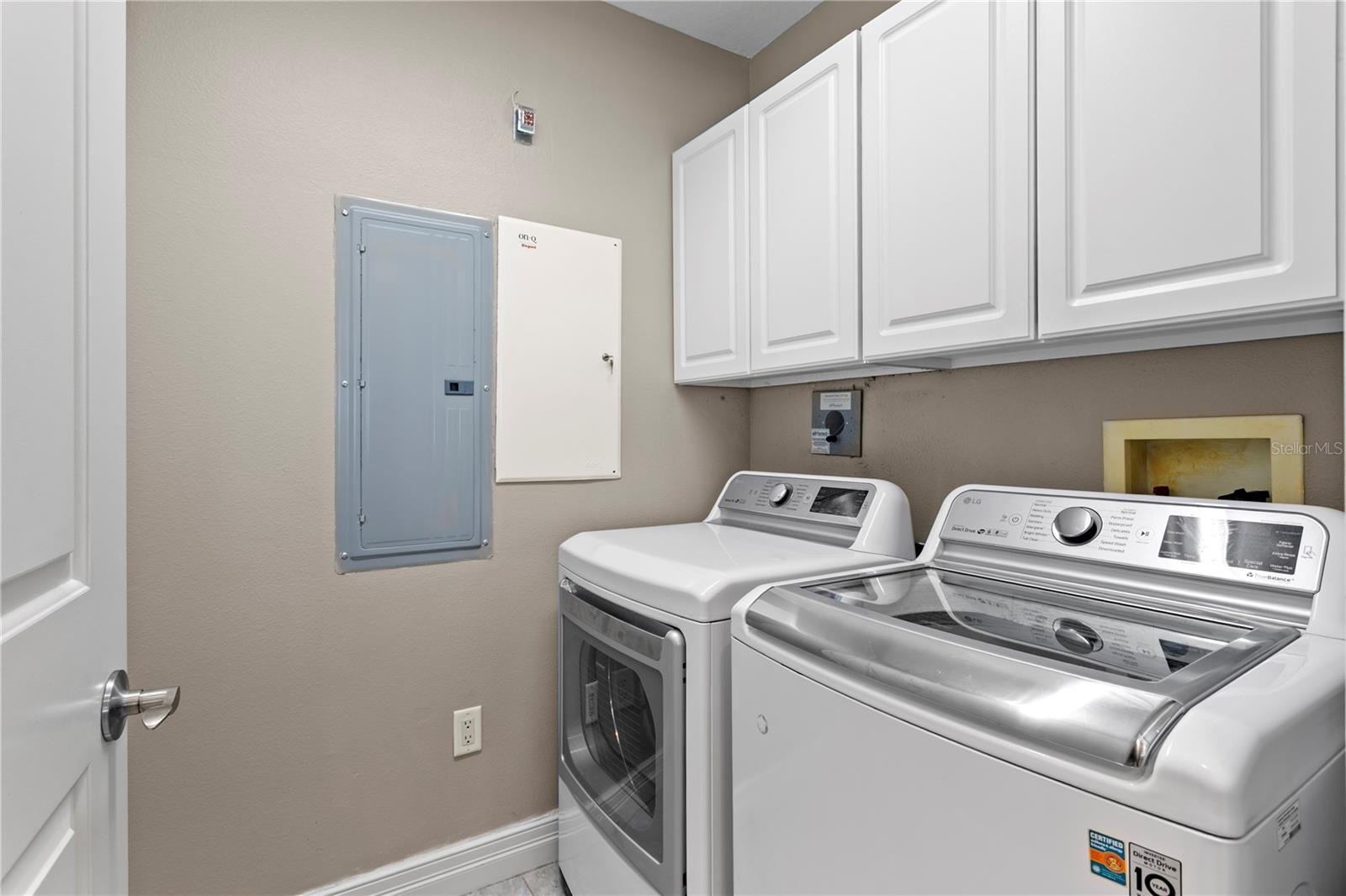Image 34 of 60 For 449 12th Street 1004