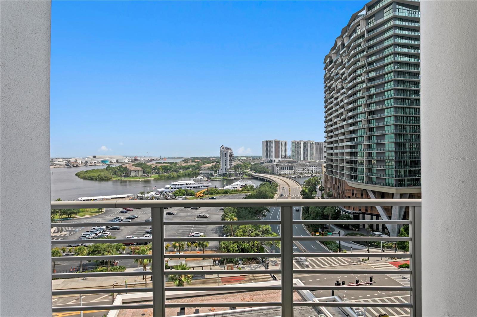 Image 7 of 60 For 449 12th Street 1004