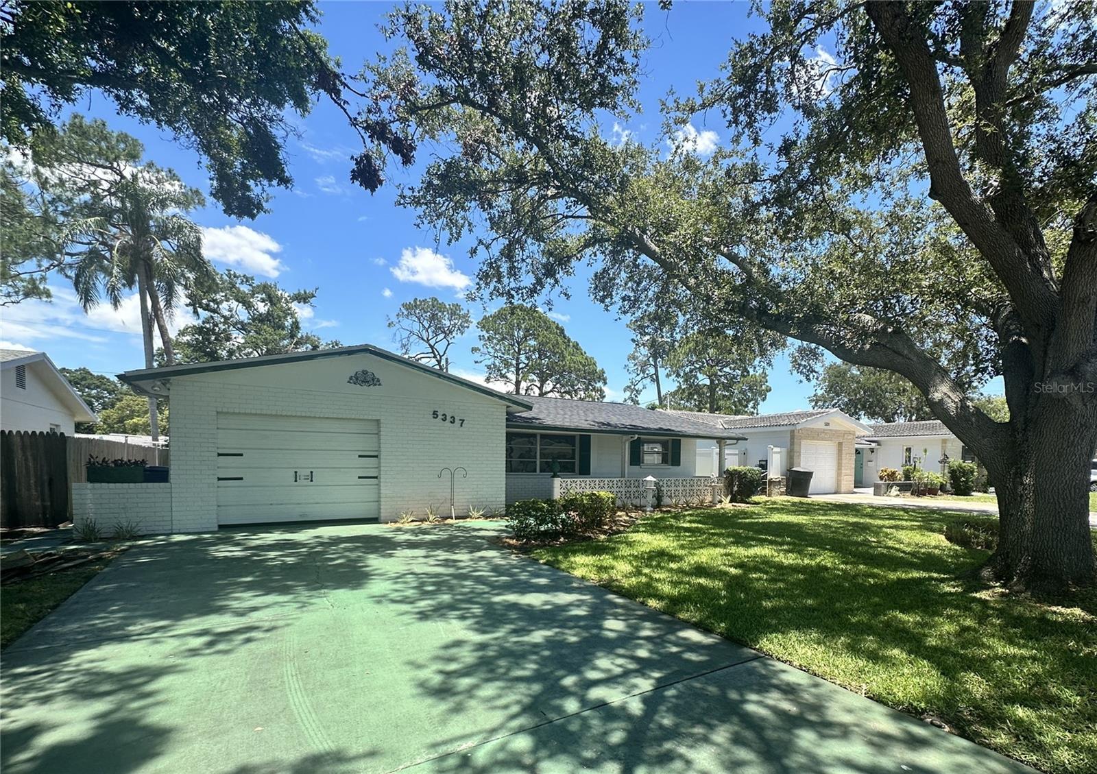 Image 17 of 33 For 5337 11th Avenue N