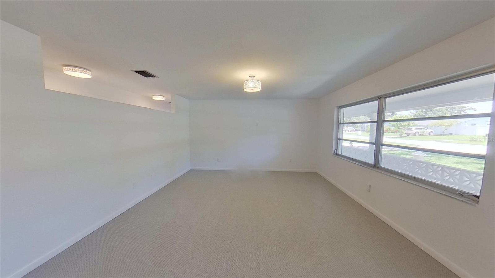 Image 19 of 33 For 5337 11th Avenue N