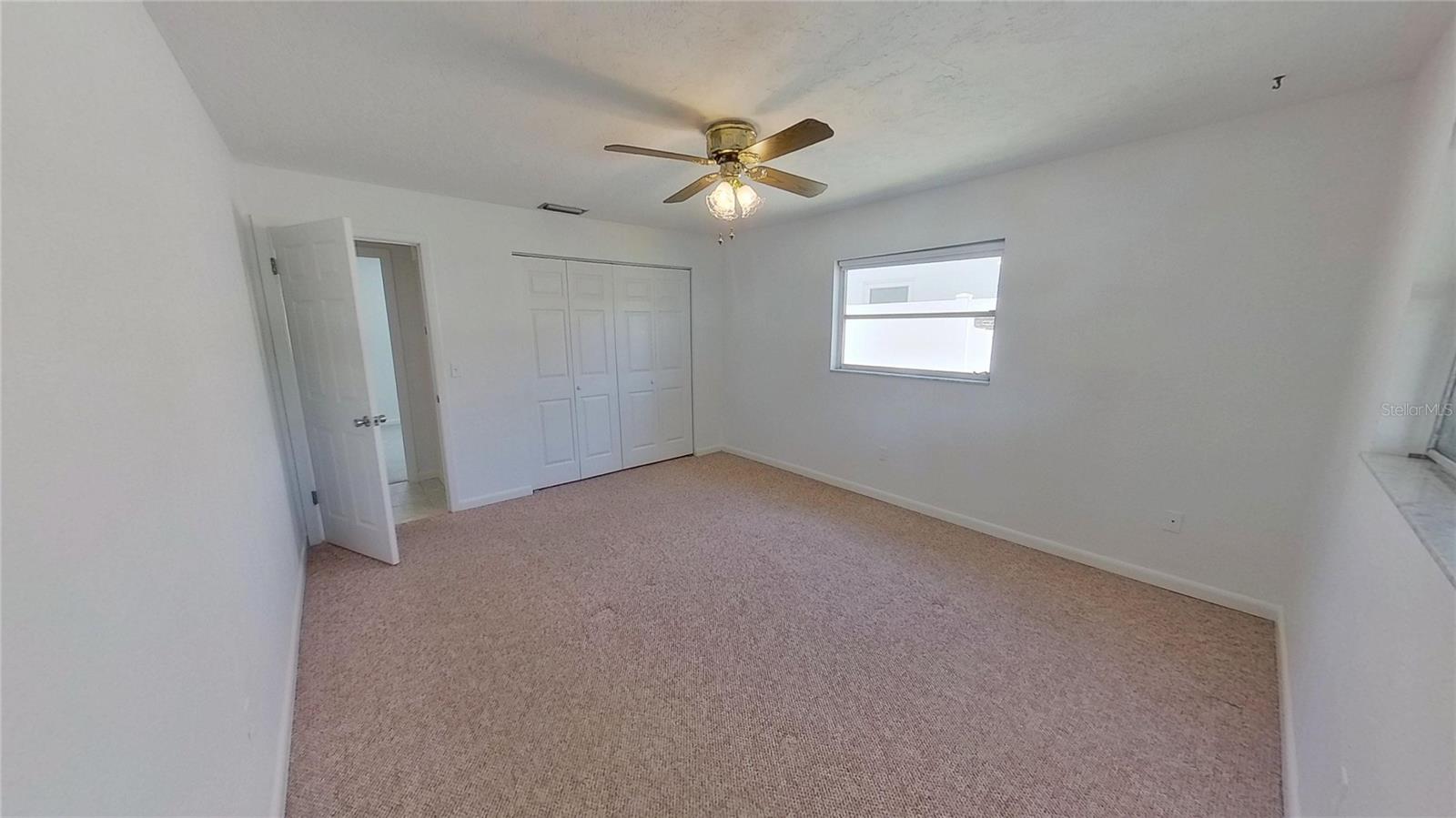 Image 27 of 33 For 5337 11th Avenue N