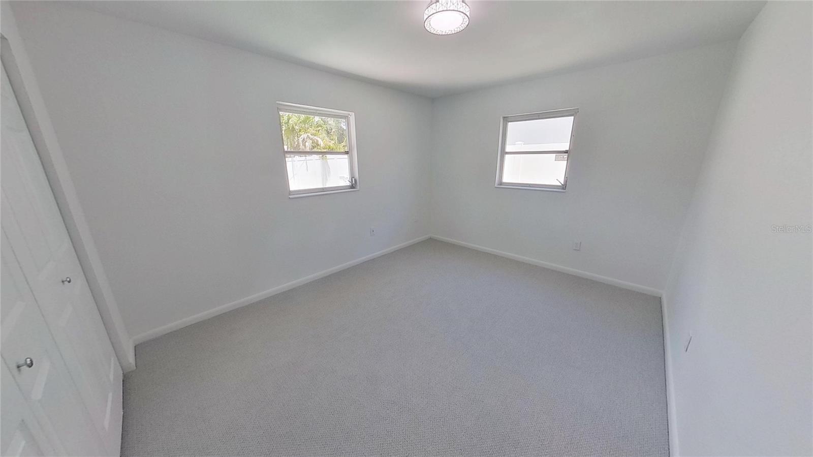 Image 28 of 33 For 5337 11th Avenue N
