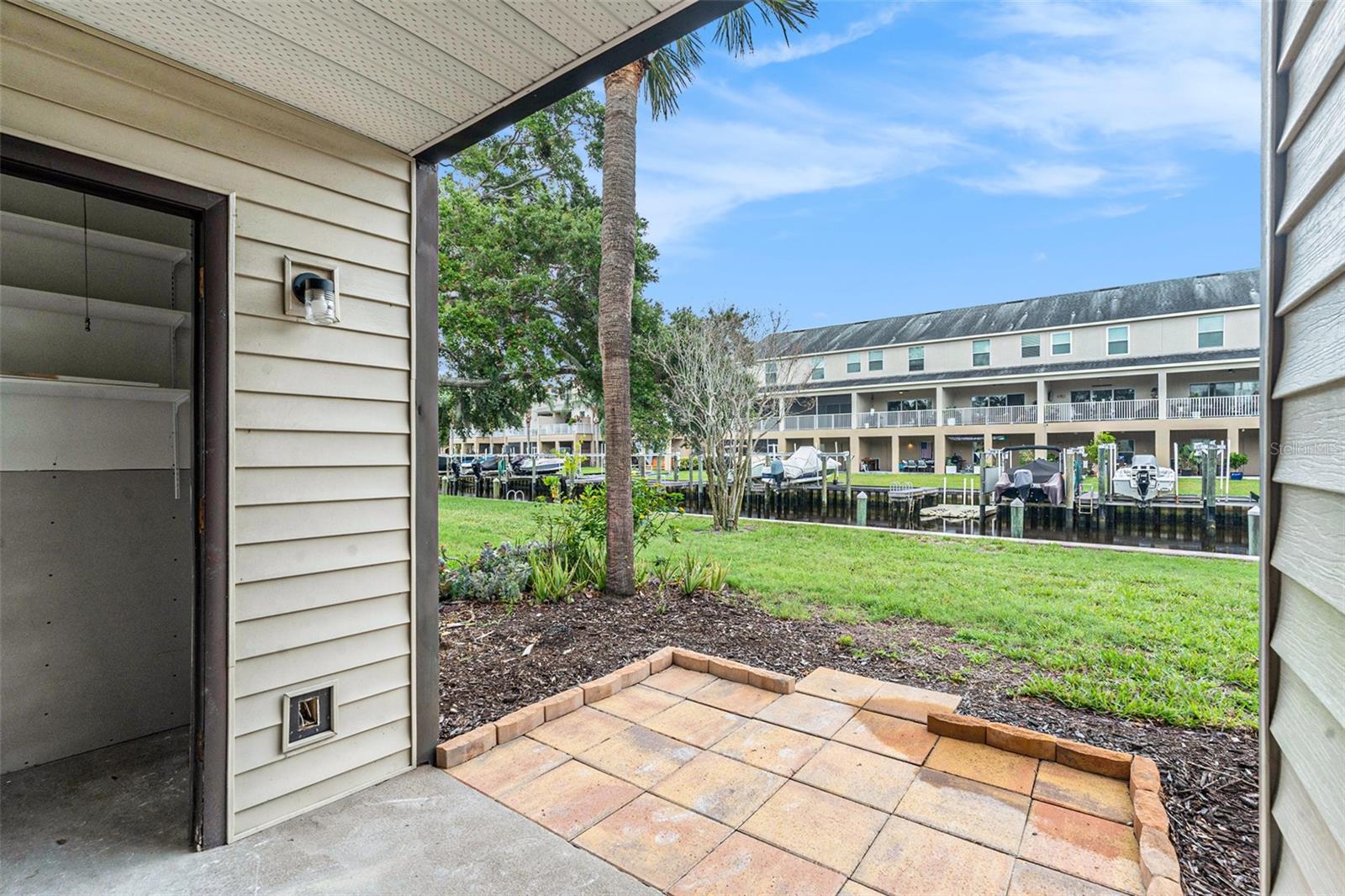 Image 27 of 31 For 326 Moorings Cove Drive 2b