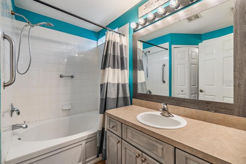 Image 17 of 32 For 8632 Hawbuck Street