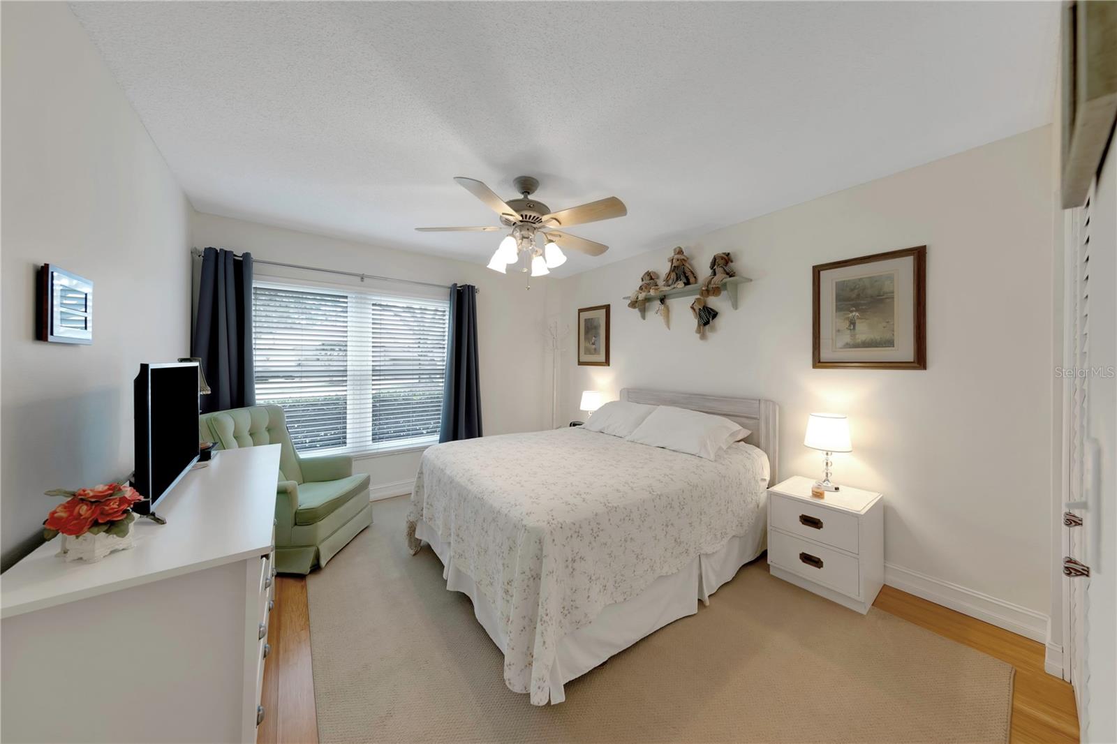 Image 18 of 23 For 3035 Countryside Boulevard 16b