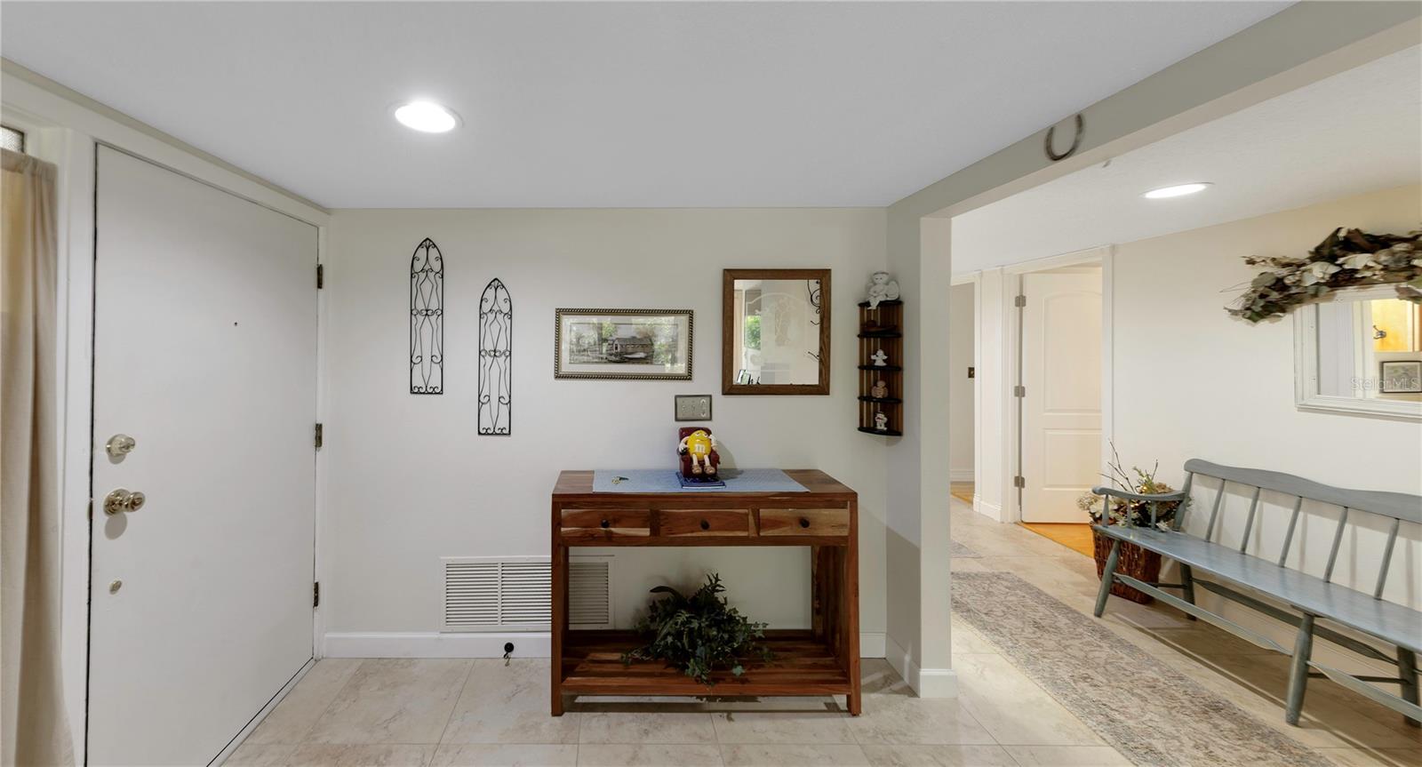 Image 4 of 23 For 3035 Countryside Boulevard 16b