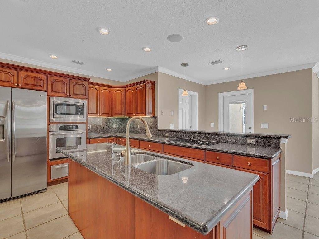 Image 6 of 40 For 6355 65th Street