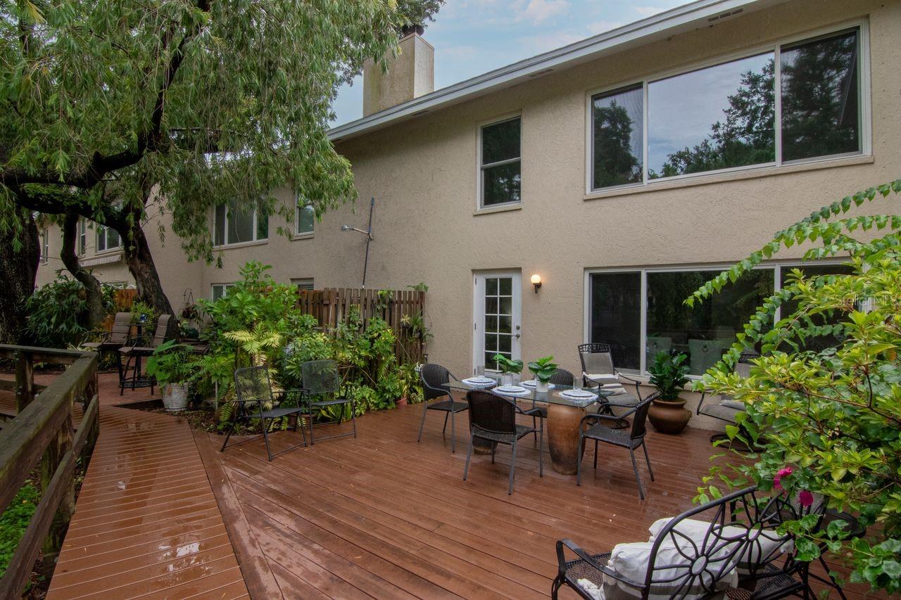 Image 37 of 44 For 2923 Gandy Boulevard 2923