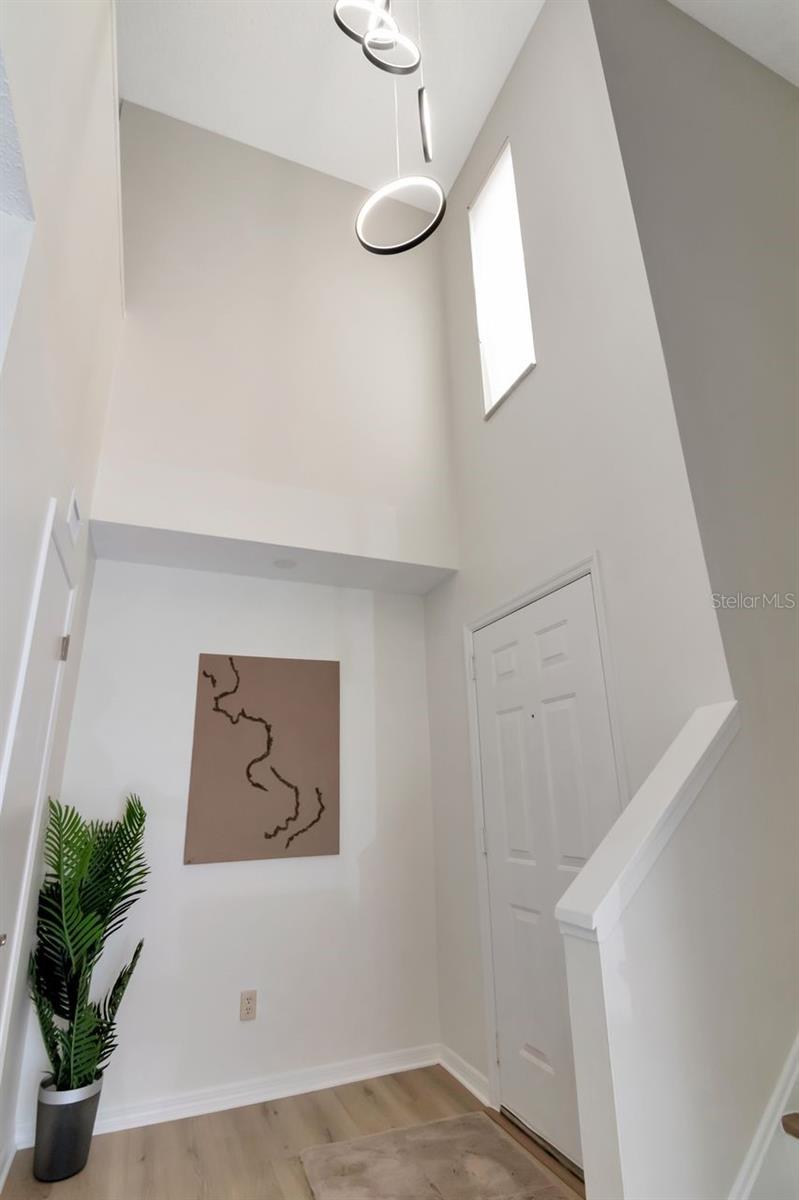Image 5 of 44 For 2923 Gandy Boulevard 2923