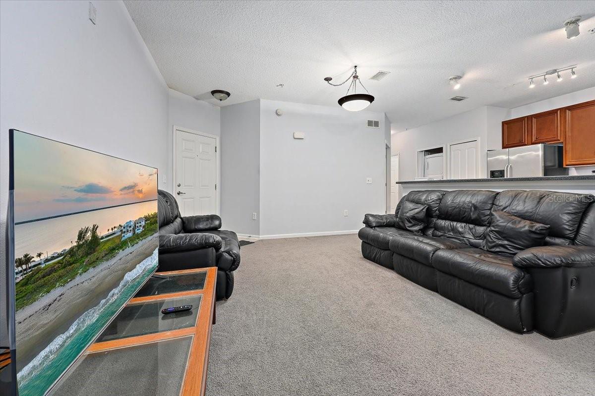 Image 6 of 17 For 4998 Key Lime Drive 103