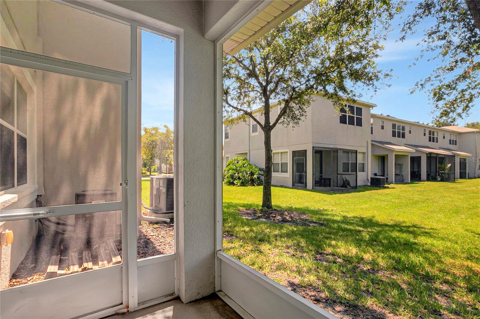 Image 22 of 48 For 10311 Stone Moss Avenue