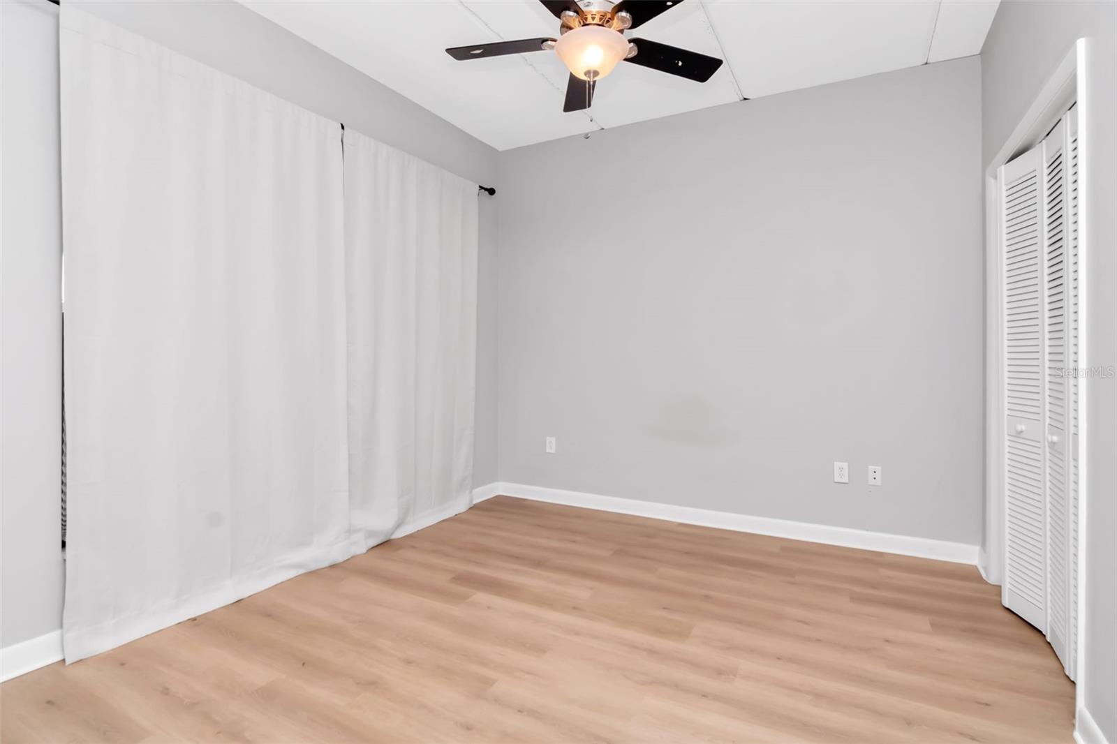 Image 13 of 32 For 1621 4th Avenue 202