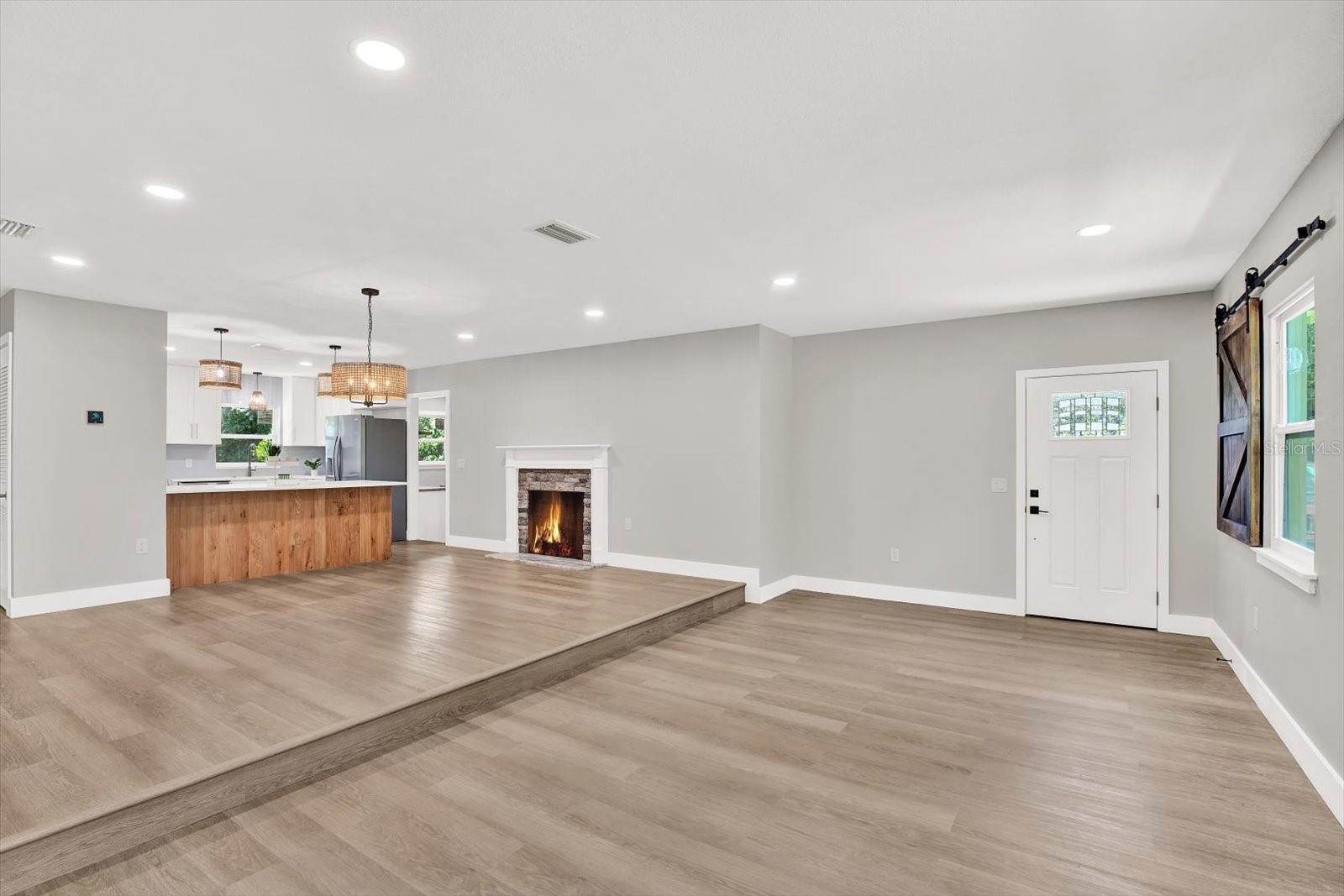 Image 2 of 34 For 9448 Mcintyre Road