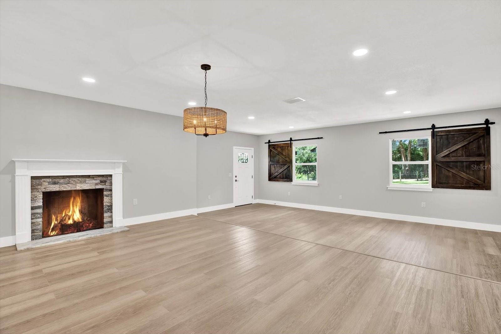 Image 3 of 34 For 9448 Mcintyre Road
