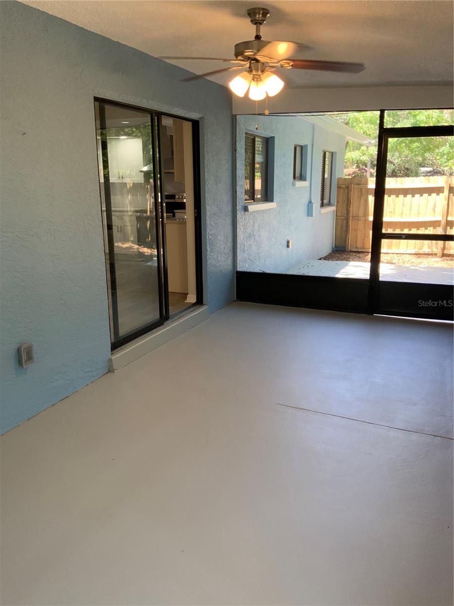 Image 19 of 24 For 14597 Vista Lane