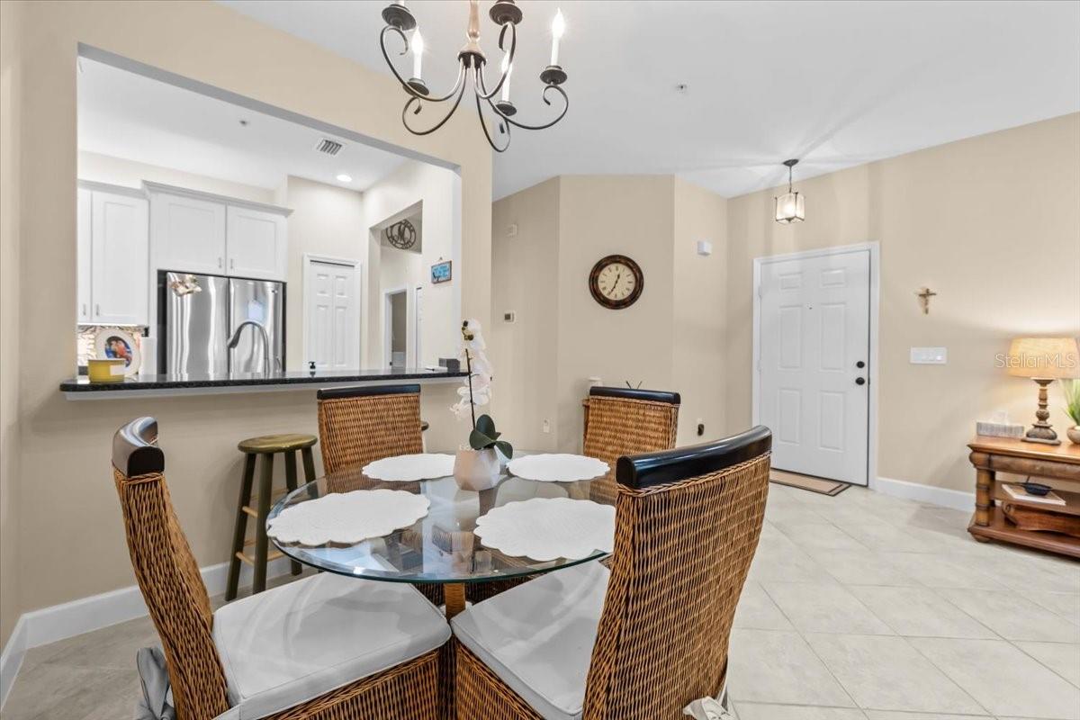 Image 10 of 35 For 4103 Via Piedra Circle 10-101