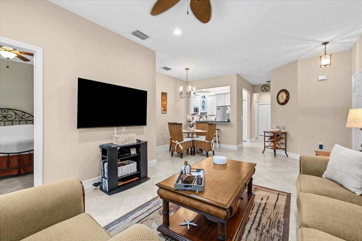 Image 9 of 35 For 4103 Via Piedra Circle 10-101