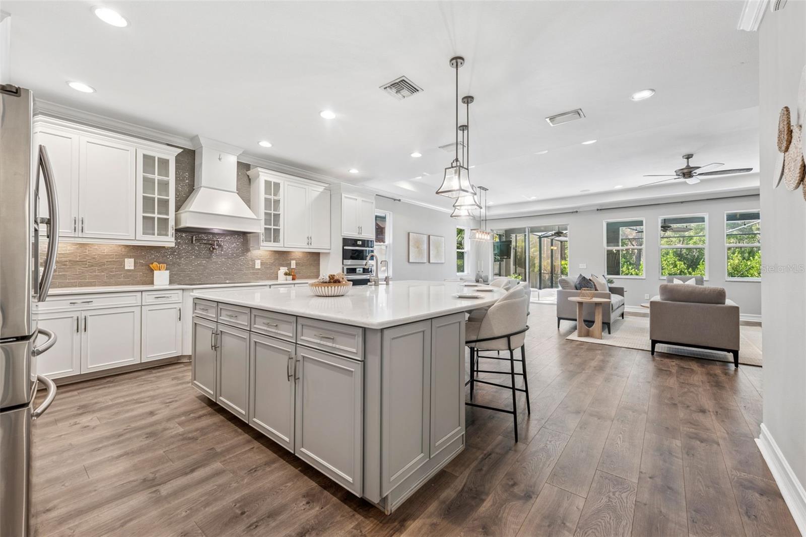Image 6 of 46 For 12121 Rustic River Way