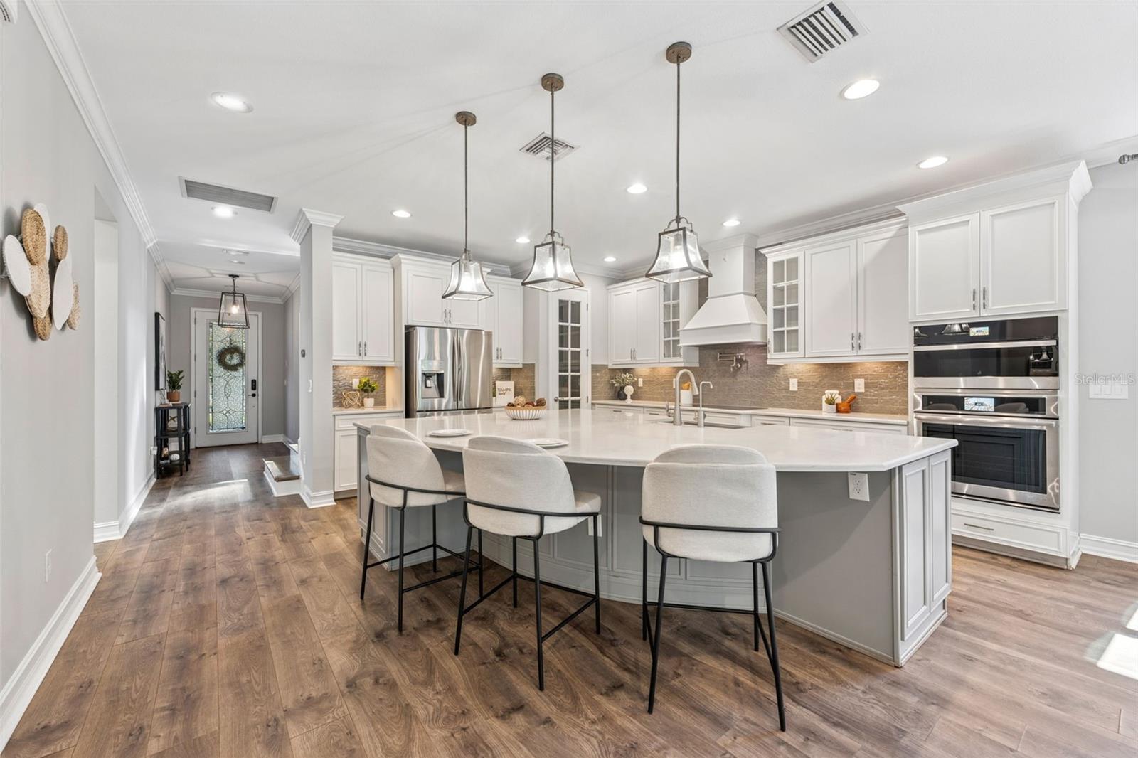 Image 7 of 46 For 12121 Rustic River Way