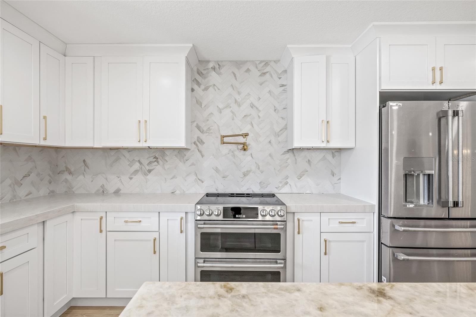 Image 10 of 52 For 6400 Mockingbird Way S