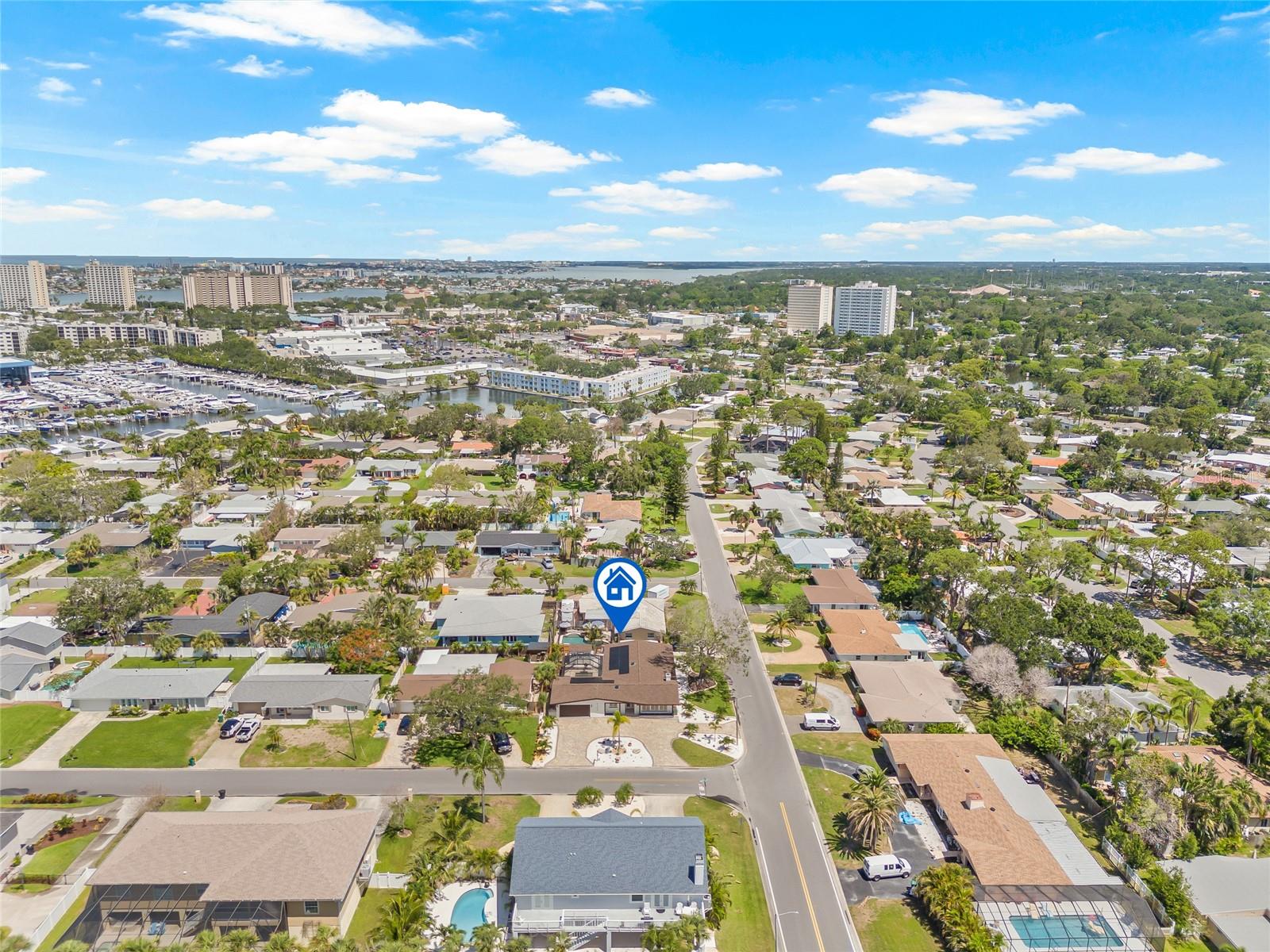 Image 34 of 52 For 6400 Mockingbird Way S