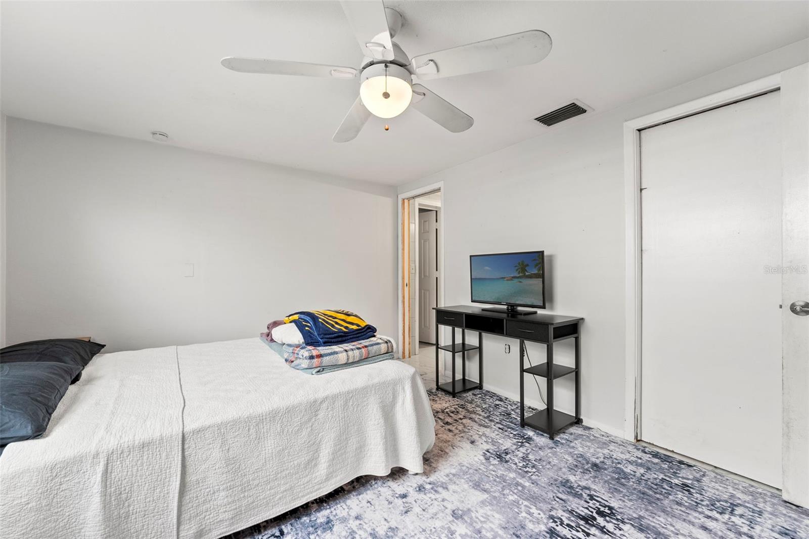 Image 18 of 28 For 7631 Ironbark Drive