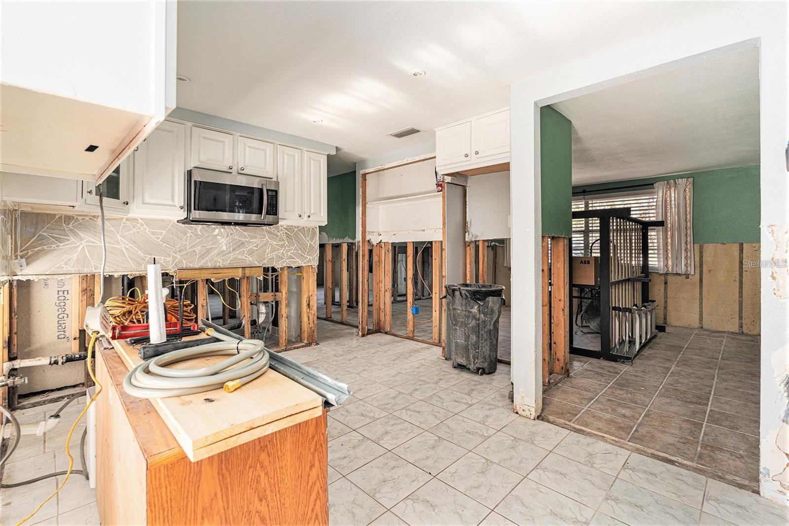 Image 9 of 16 For 4928 Petunia Court