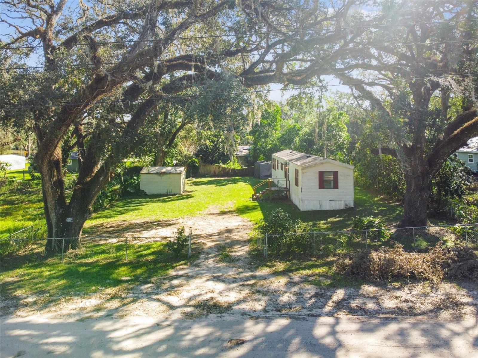 Listing photo id 56 for 18424 Lawrence Road