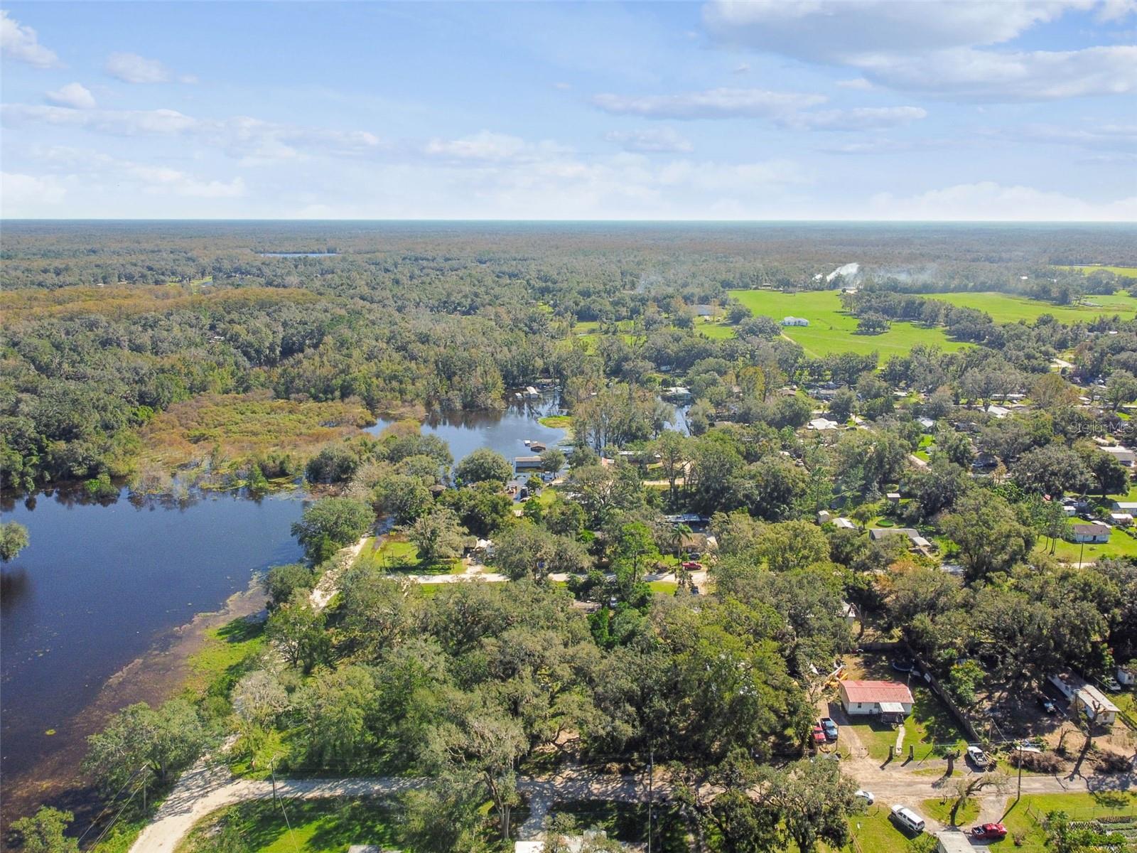 Listing photo id 66 for 18424 Lawrence Road