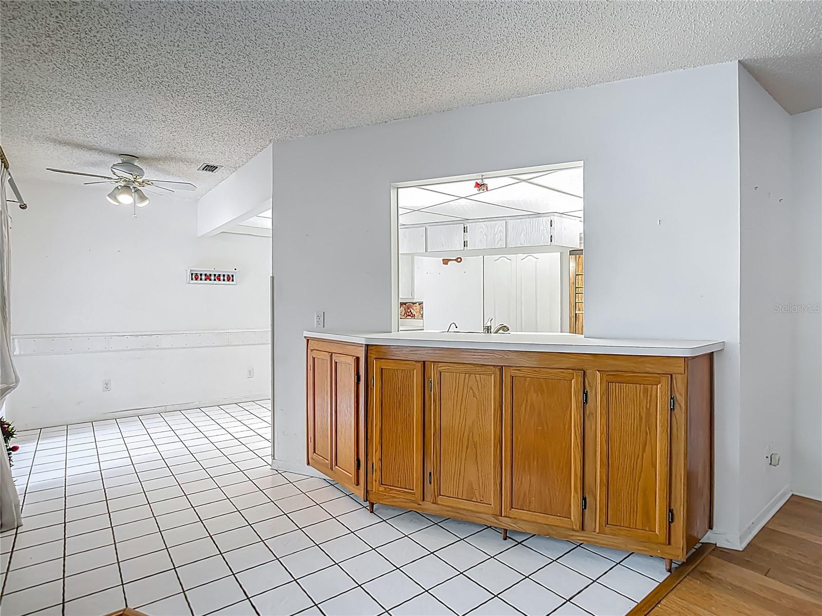 Image 13 of 32 For 1607 New Bedford Drive