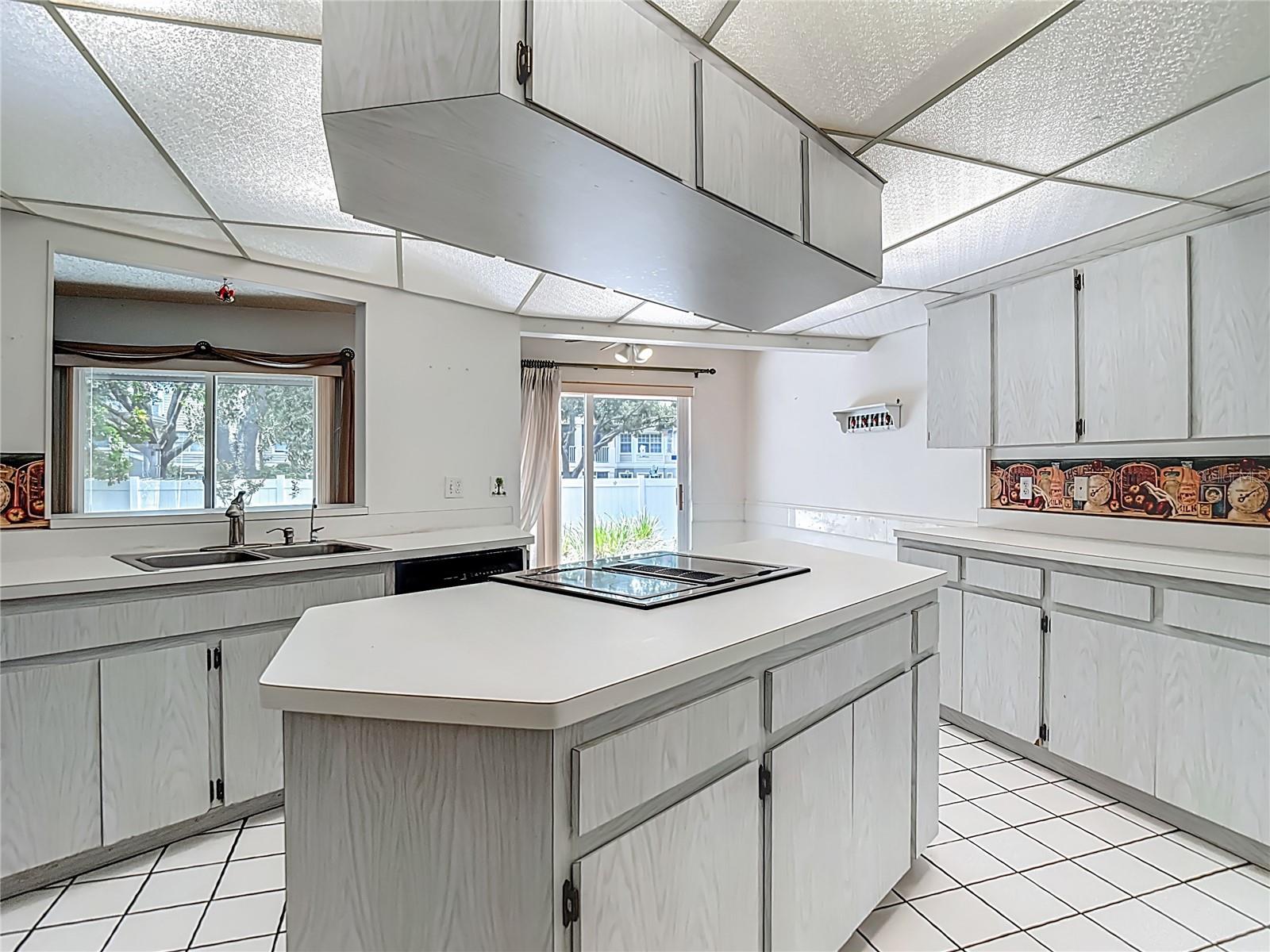 Image 15 of 32 For 1607 New Bedford Drive