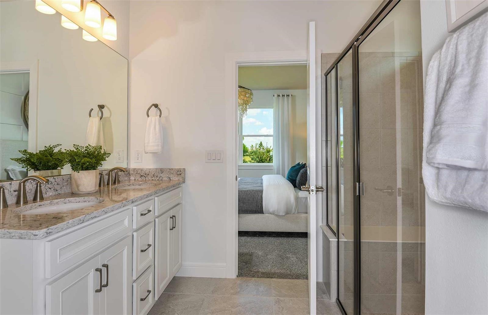 Image 8 of 14 For 9724 Redwood Heights Loop