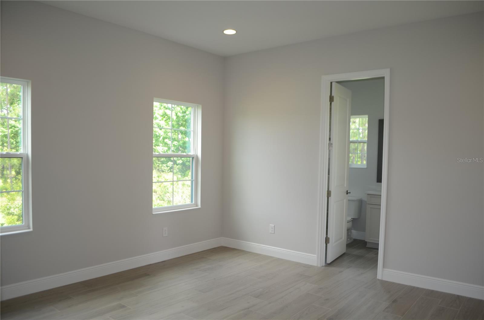 Listing photo id 8 for 35311 Big Hawk Drive